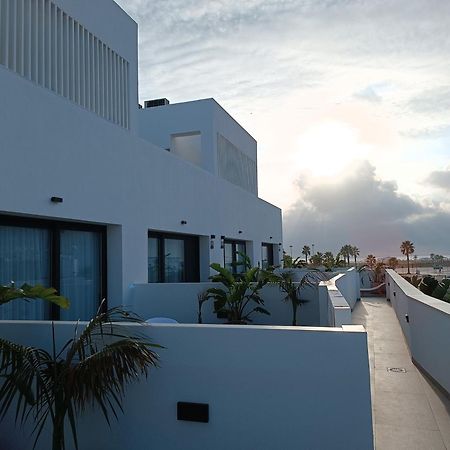 كونيل ذي لا فرونتيرا Hotel Apartamentos Hamus المظهر الخارجي الصورة