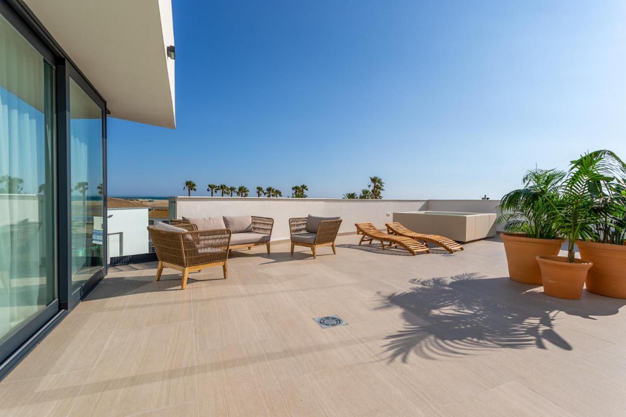 كونيل ذي لا فرونتيرا Hotel Apartamentos Hamus المظهر الخارجي الصورة