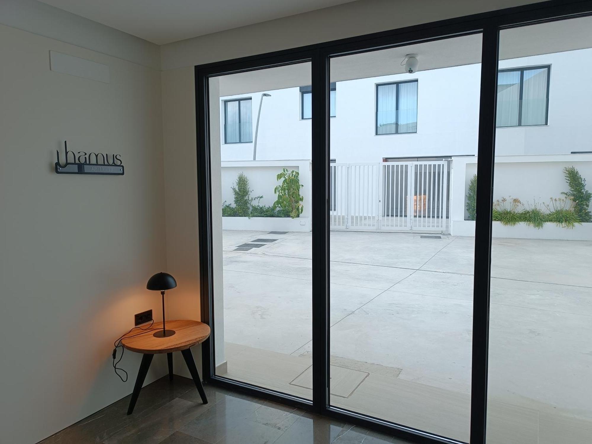 كونيل ذي لا فرونتيرا Hotel Apartamentos Hamus المظهر الخارجي الصورة