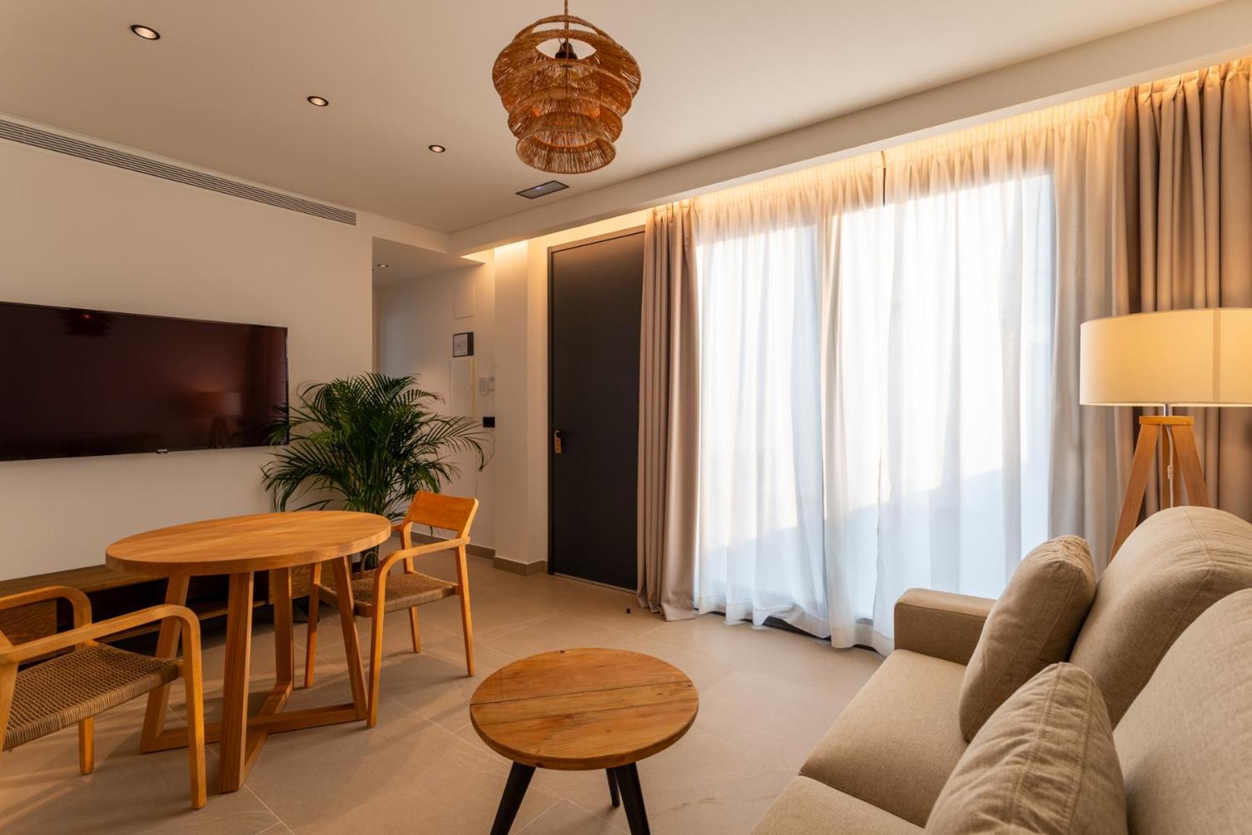 كونيل ذي لا فرونتيرا Hotel Apartamentos Hamus المظهر الخارجي الصورة