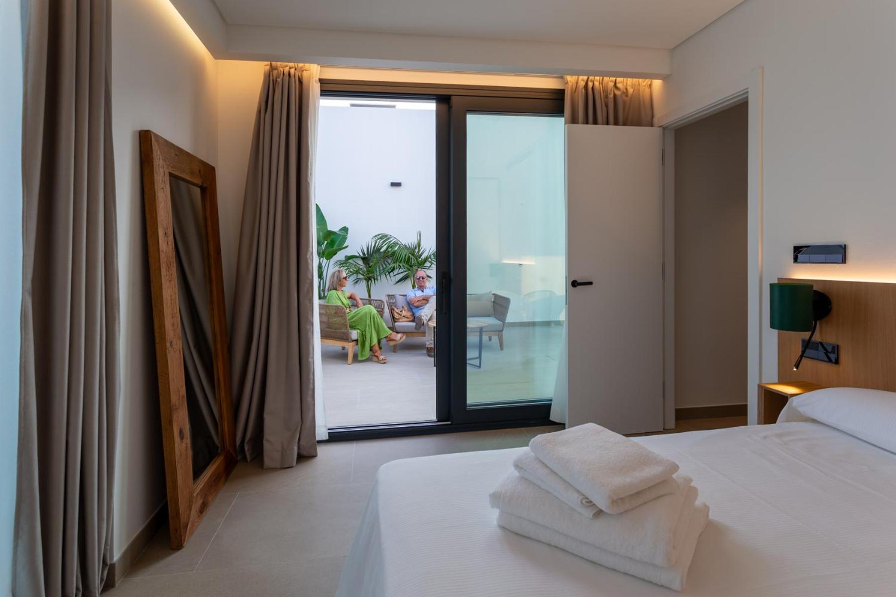 كونيل ذي لا فرونتيرا Hotel Apartamentos Hamus المظهر الخارجي الصورة